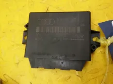 Блок управления парктроником Audi Q7 4L 2008