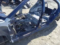 Порог со стойкой левый Skoda Octavia A4