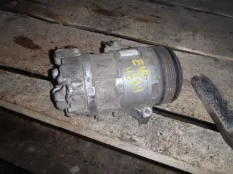 Компрессор системы кондиционирования BMW 3-серия