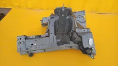 Лонжерон передний правый Land Rover Range rover