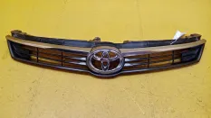 Решетка радиатора Toyota Camry V50
