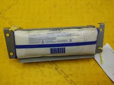 Подушка безопасности пассажирская (в торпедо)