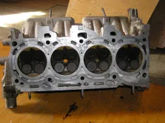 Головка блока Toyota Avensis 2007