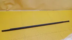 Накладка стекла переднего правого (бархотка) Skoda