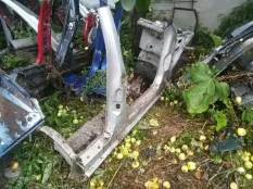 Порог со стойкой правый Mercedes-Benz C W203 2002