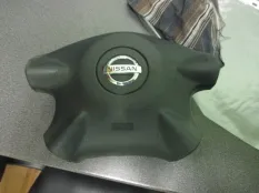 Подушка безопасности в рулевое колесо Nissan