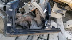 Порог со стойкой левый Audi A4 B6 2004