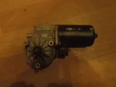 Моторчик стеклоочистителя передний BMW 5-серия E39