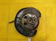 Кулак поворотный задний правый Toyota Highlander