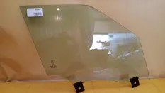 Стекло двери передней правой Land Rover Range