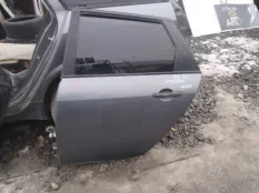 Дверь задняя левая Nissan Primera P12E 2003