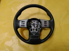 Рулевое колесо Nissan Pathfinder R51M