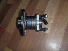 Ступица задняя Opel Astra H