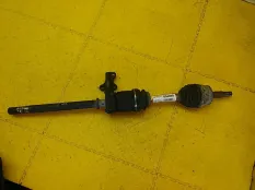 Полуось передняя (привод) Nissan Maxima A33