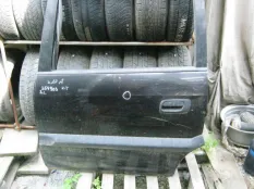 Дверь задняя левая Opel Zafira F75