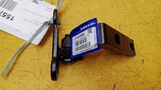 Петля двери передней правой верхняя Volvo Xc90