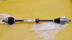Полуось передняя (привод) Skoda Karoq