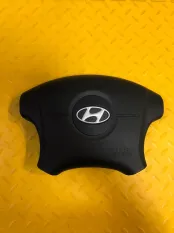 Подушка безопасности в рулевое колесо (крышка)