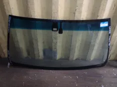 Стекло лобовое (ветровое) Toyota Land cruiser 120