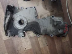 Крышка двигателя Skoda Fabia