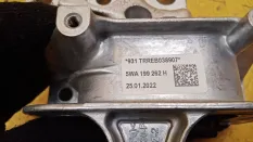 Опора двигателя Skoda Octavia A8