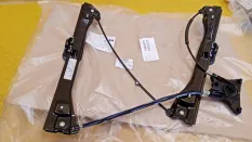 Стеклоподъемник передний правый Skoda Rapid