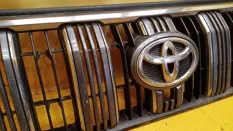 Решетка радиатора Toyota Land cruiser 150