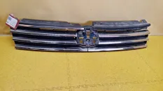 Решетка радиатора Volkswagen Touareg