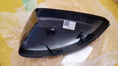 Крышка зеркала правого Volkswagen Tiguan