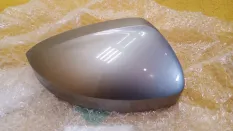 Крышка зеркала правого Volkswagen Tiguan