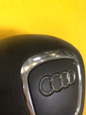 Подушка безопасности в рулевое колесо Audi A4 B8