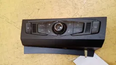 Блок управления климатической установкой Audi A4