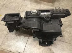 Корпус отопителя BMW X6 E71