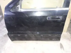 Дверь передняя левая Jeep Grand Cherokee