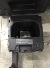 Подлокотник Toyota Land Cruiser 200