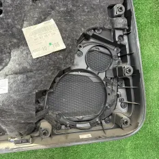 Обшивка двери передняя правая Audi Q7 4M CVMD 2017