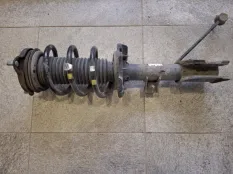 Передний амортизатор Hyundai Santa FE TM 2.0