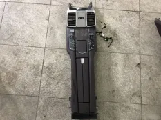 Центральная консоль Porsche Panamera Turbo