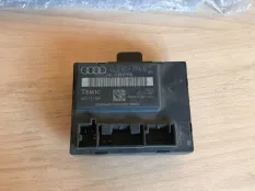 Блок комфорта двери Audi Q7