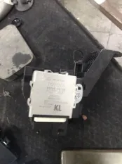 Блок управления фар Toyota Land Cruiser 200