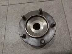 Ступица передняя Toyota Land Cruiser