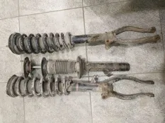 Амортизатор передний Mazda 6