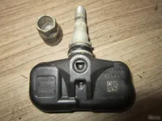 Датчик давления в шинах Toyota Camry 55