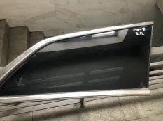Форточка правая в крыло Mazda CX-7