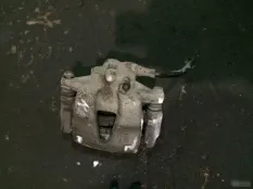 Суппорт передний Opel Corsa D