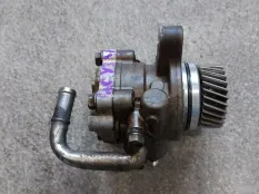 Насос Гур Isuzu NMR85