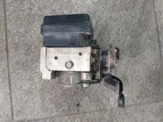 Блок ABS Toyota Hilux 2015