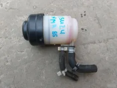 Бачок гур Isuzu NMR85