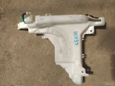Бачок омывателя стекла Isuzu NMR85