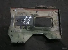 Кронштейн аккумулятора Mercedes-Benz W204